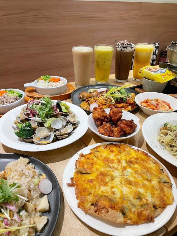 森林小徑健行店享受美食